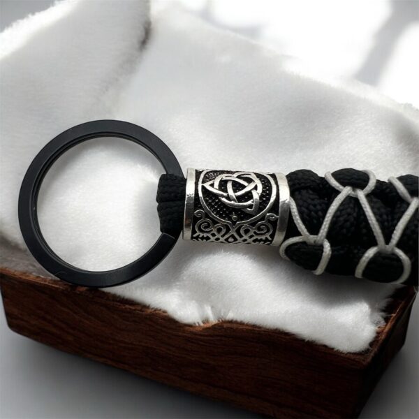 photoroom_20250817_191008 🐺 Wolf Skull Paracord Keychain – Silver Edition