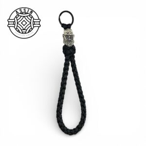 Paracord Keychain – Warcraft-Inspired Warrior Design