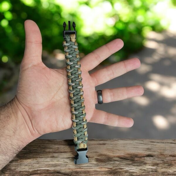 Handmade Paracord Bracelet – Strong & Stylish Design
