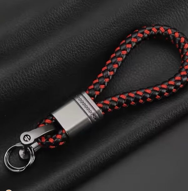 Braided Leather Car Keychain with Horseshoe Buckle