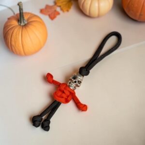 photoroom_20261022_134941 Skull Paracord Mini Figure - Red & Black